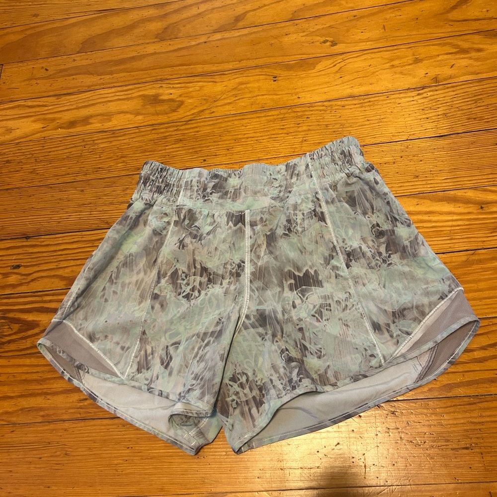 Lululemon Women’s Hotty Hot Shorts